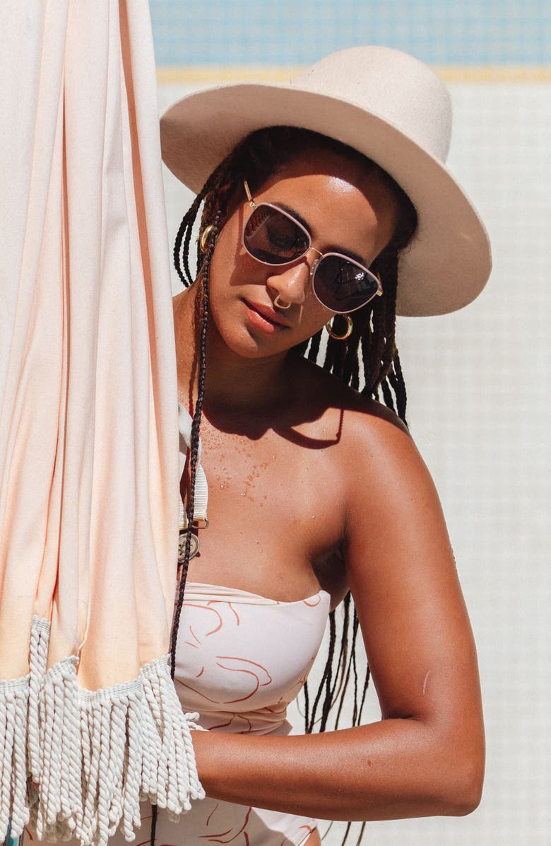 Mohala Eyewear Leahi 59mm Nose Pads Polarized Round Sunglasses, Alternate, color, Tuscan Rose Chain Temple