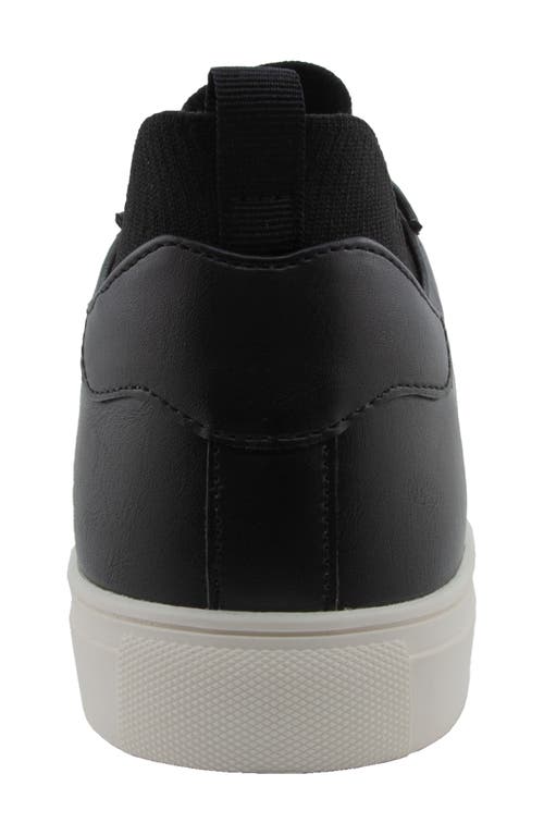 Deer Stags Dominic Low Top Sneaker In Black