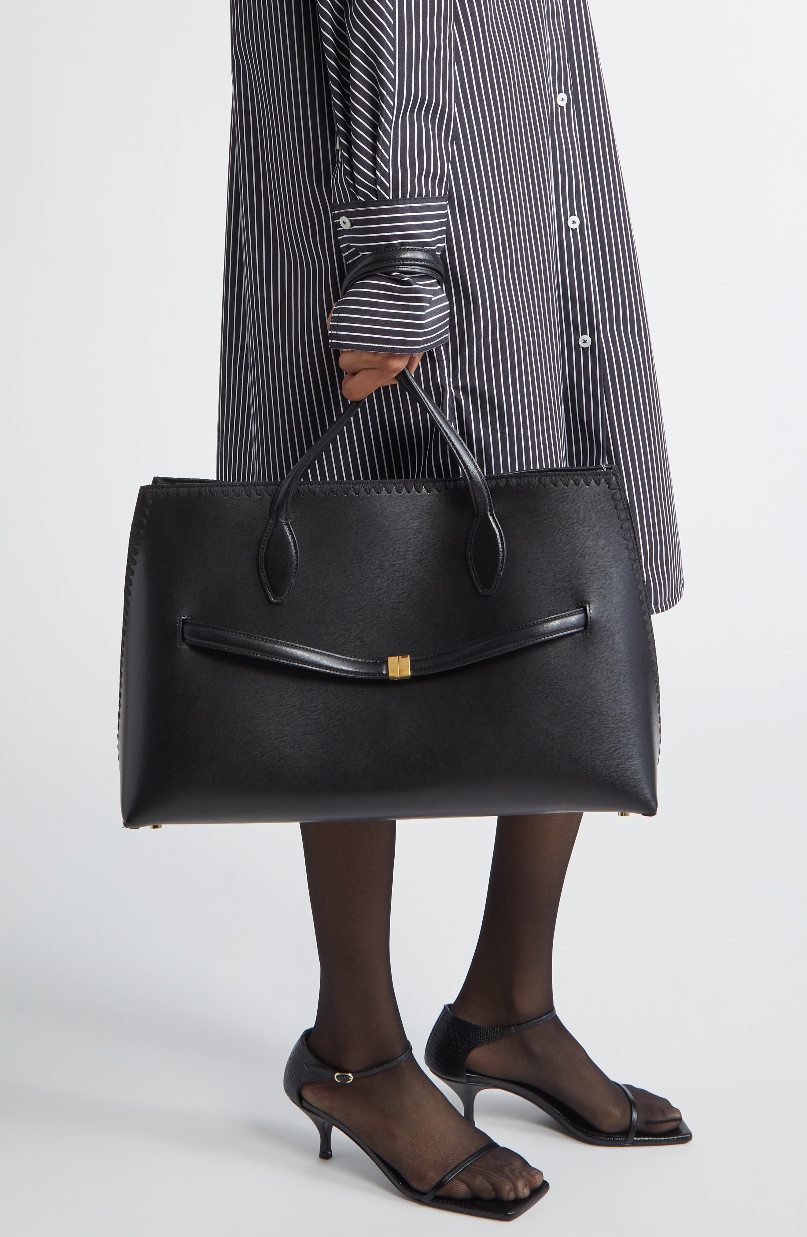 TOTEME Lounge Belted Leather Tote, Alternate, color, Black