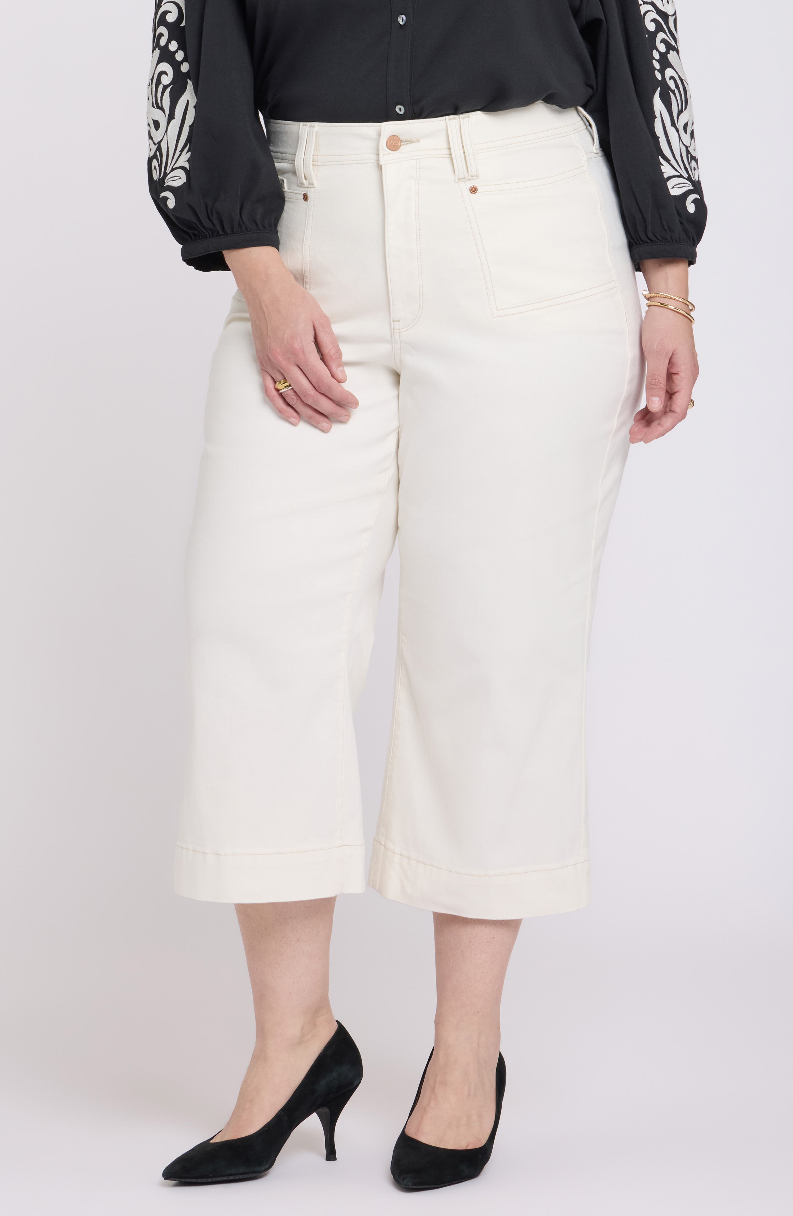 selected VINTAGE WHITE