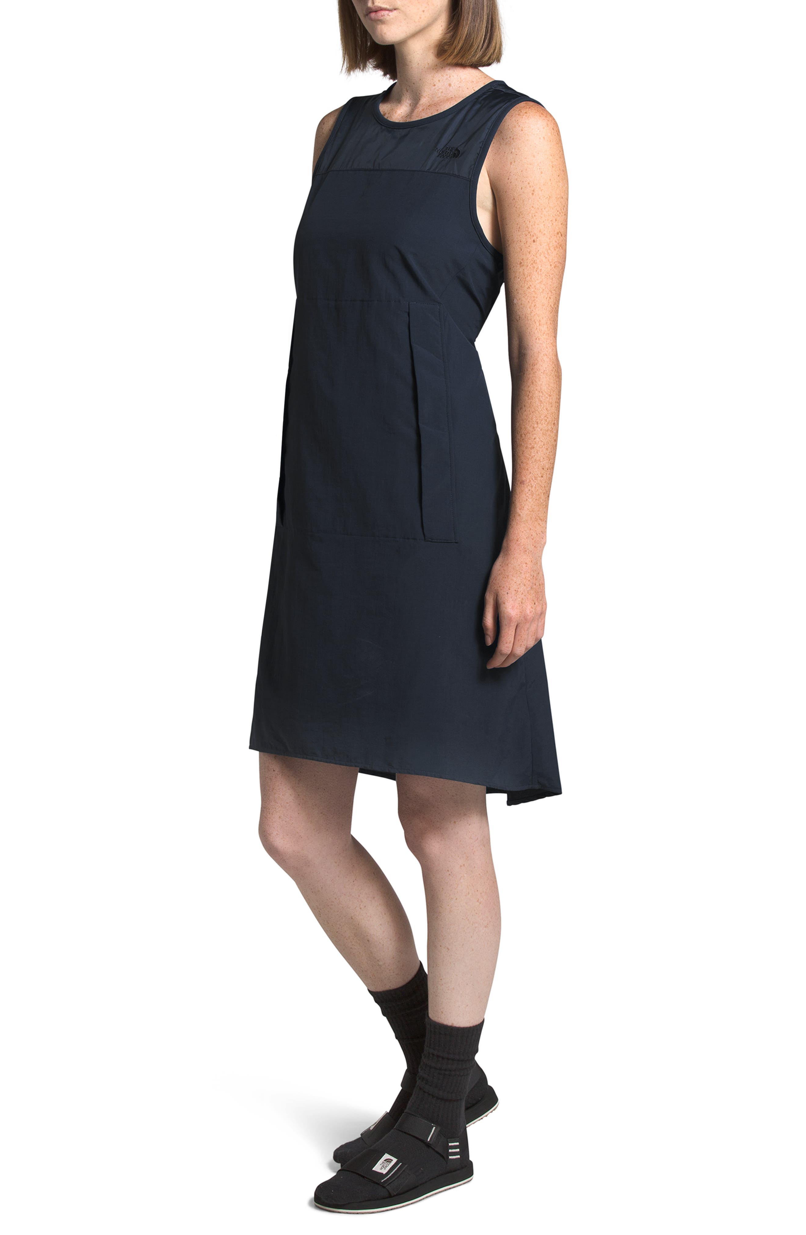 The North Face Explore City Bungee Travel Dress in Urban Navy 
