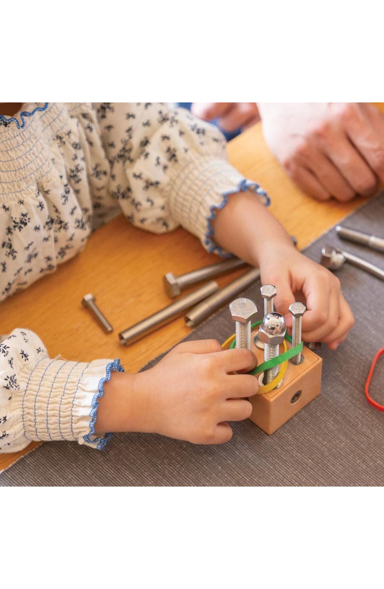 Kaplan Early Learning Company Random Robots Loose Parts STEM Kit, Alternate, color, Multicolored