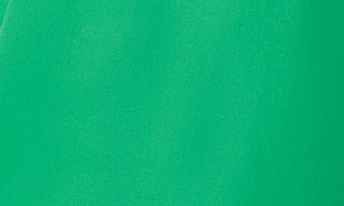 Cece Flutter Sleeve Keyhole Top In Medium Green