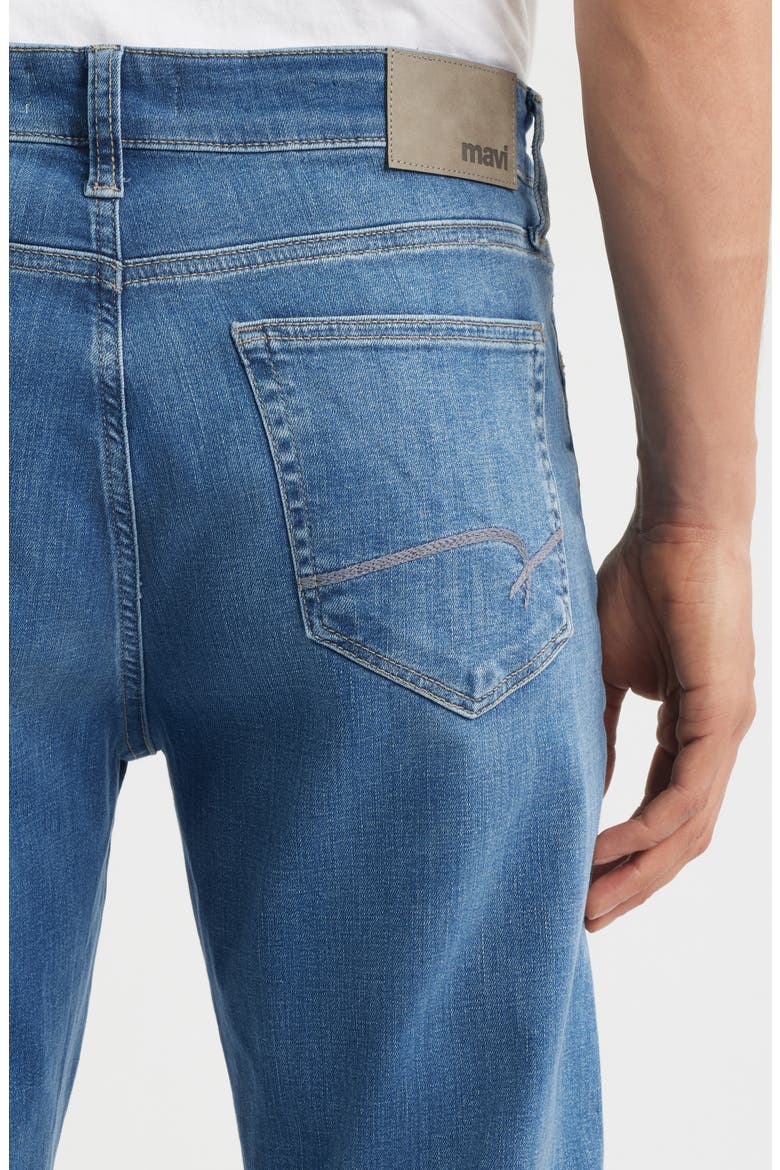 Zach Straight Leg Jeans, Alternate, color, MID FOGGY FEATHER BL