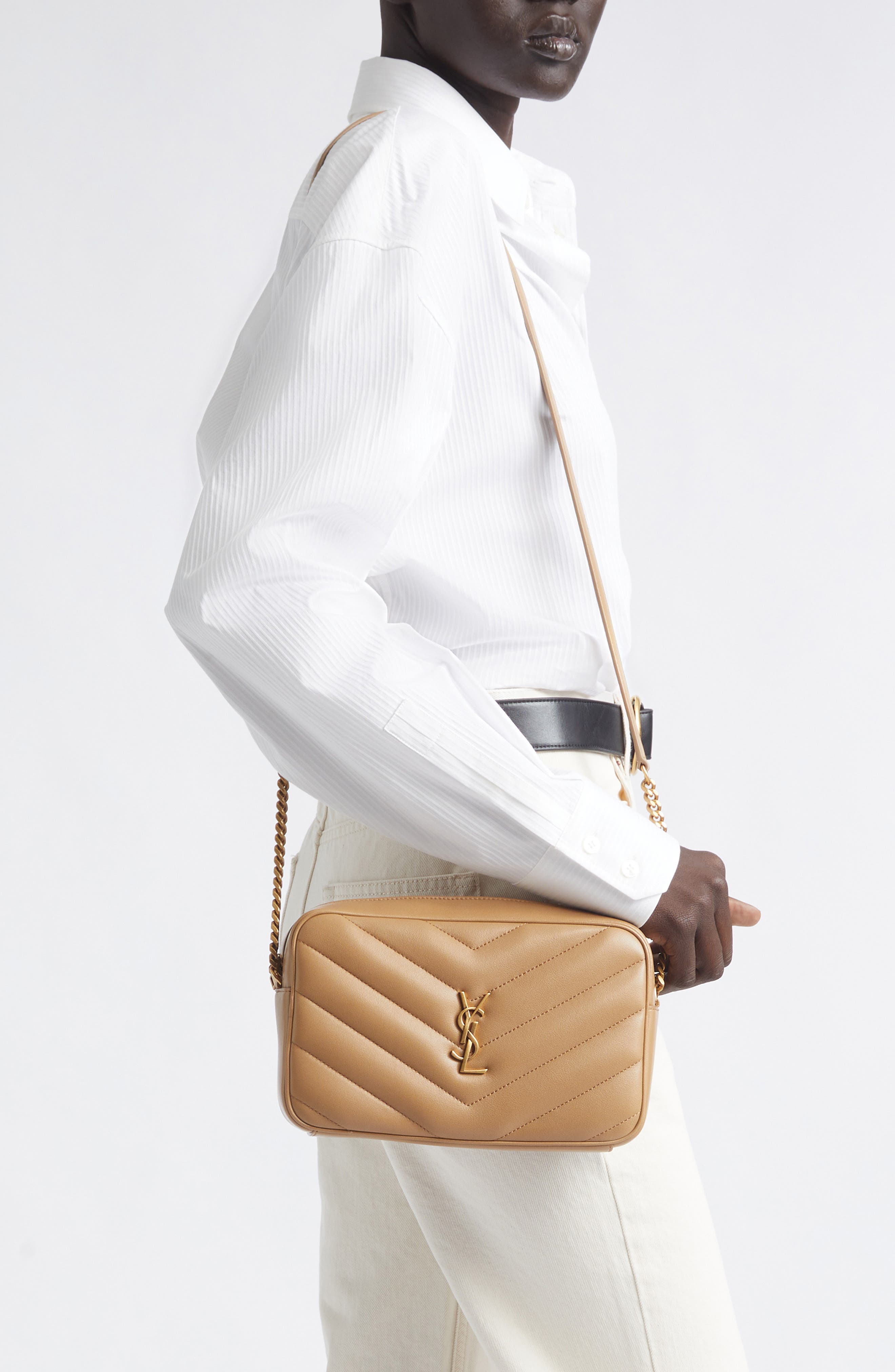 Женские сумки Saint Laurent Loulou Mattelassé Leather Camera Bag — фото 2