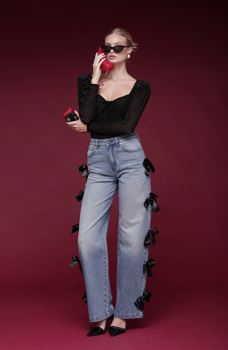 Avec Les Filles Bow Detail High Waist Jeans, Alternate, color, Hazel Wash