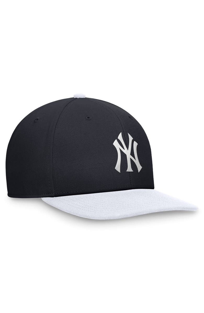 Nike Men's Nike Navy/White New York Yankees Evergreen Two-Tone Snapback Hat, Alternate, color, Navy