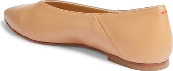 Moa Pointed Toe Flat