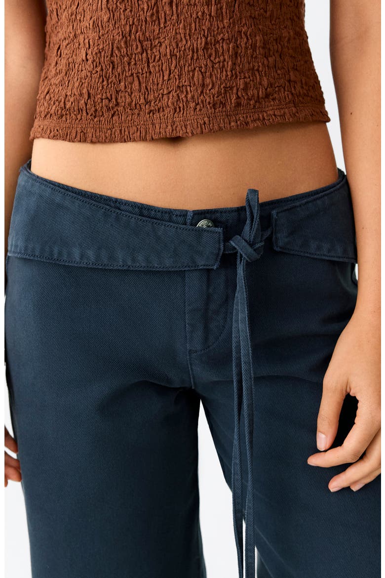 Low Waist Bow Straight Leg Jeans, Alternate, color, CHARCOAL