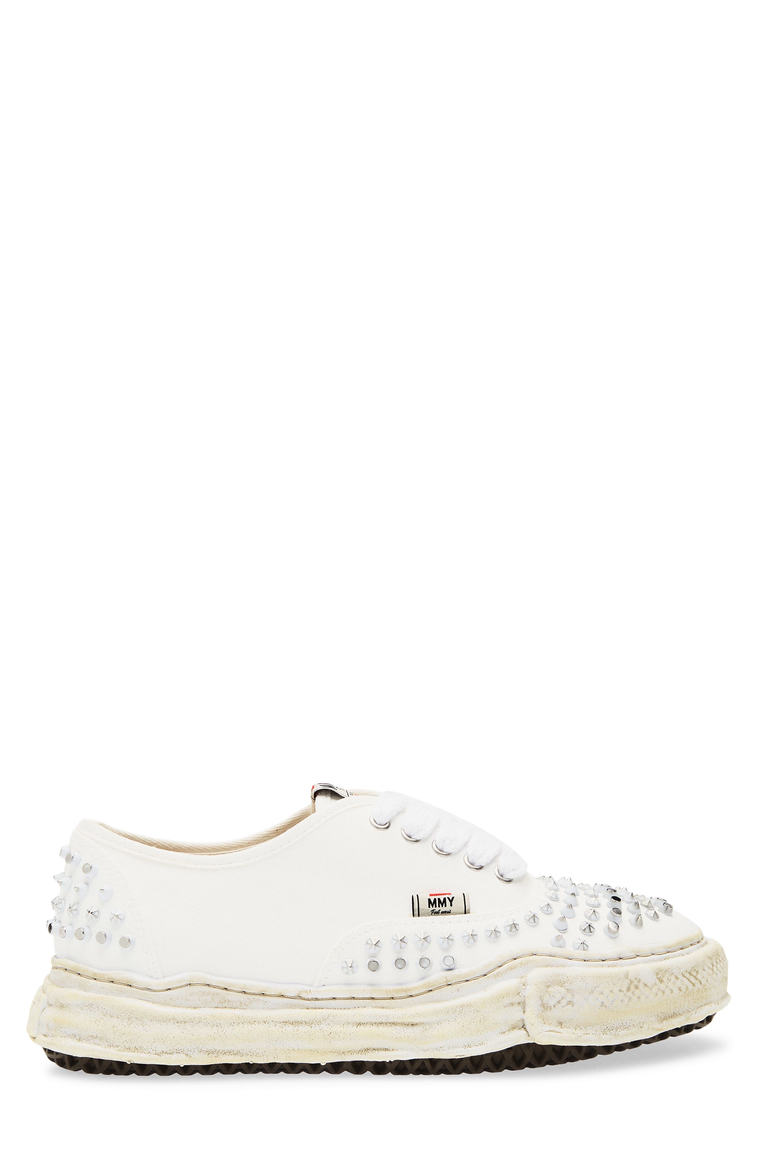 Maison MIHARA YASUHIRO Baker Studded Low Top Sneaker, Alternate, color, White
