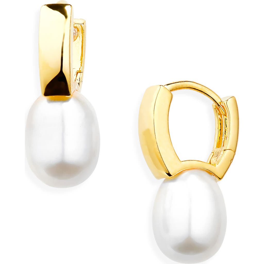 Nordstrom Demi Fine Freshwater Pearl Huggie Hoop Earrings