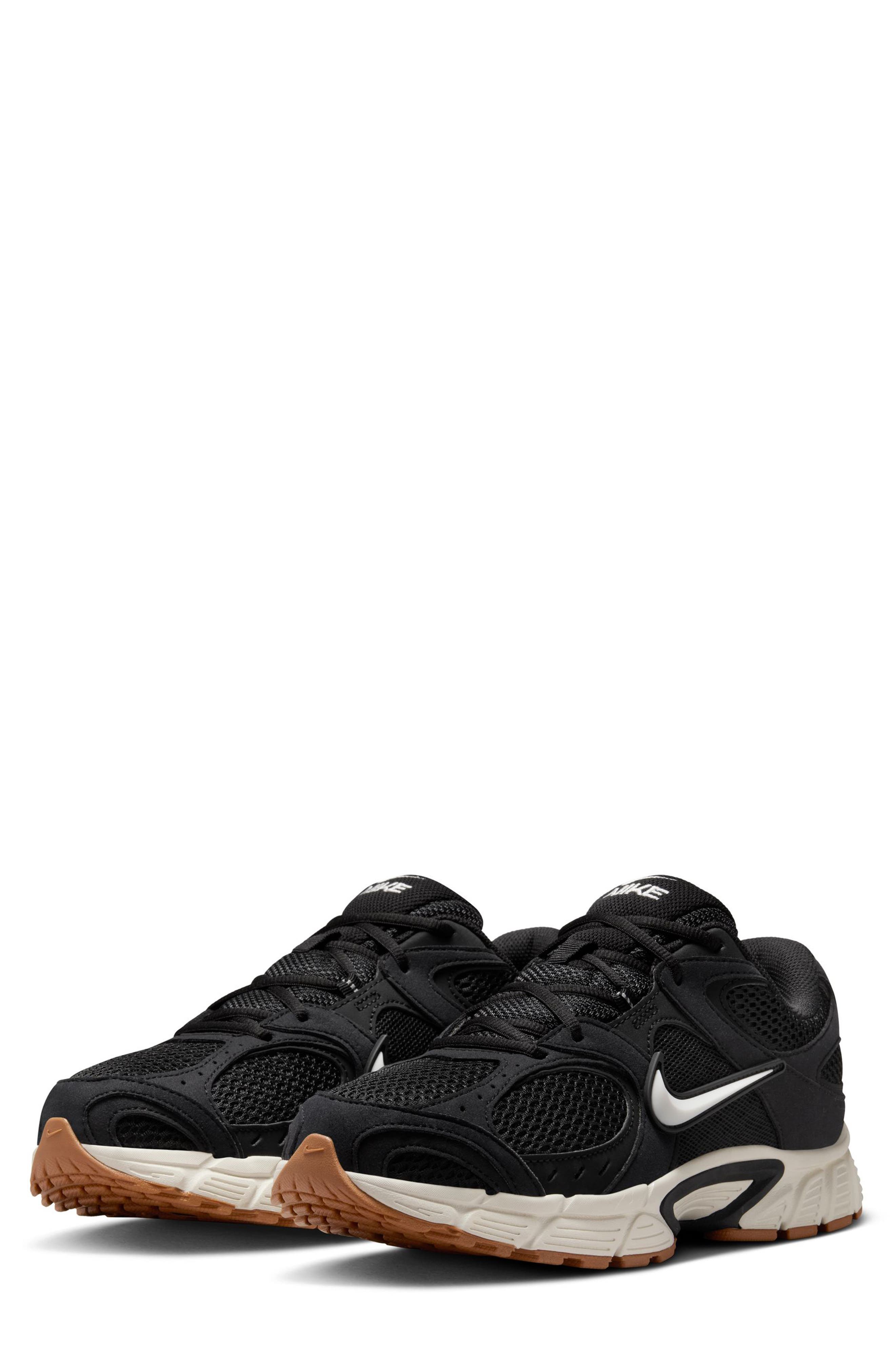 Nike V5 Runner Sneaker