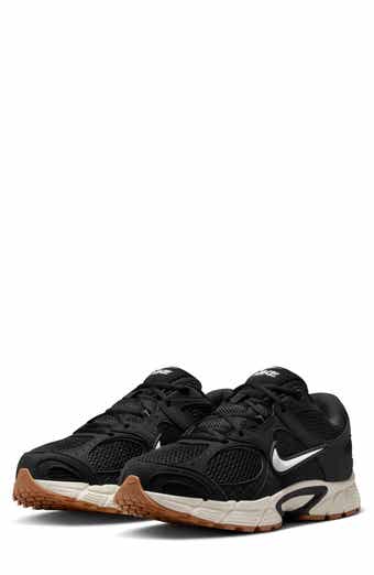 Nike V5 Runner Sneaker