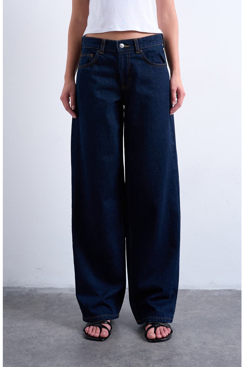 Cinch Low Rise Relaxed Jeans, Main, color, MEDIUM BLUE