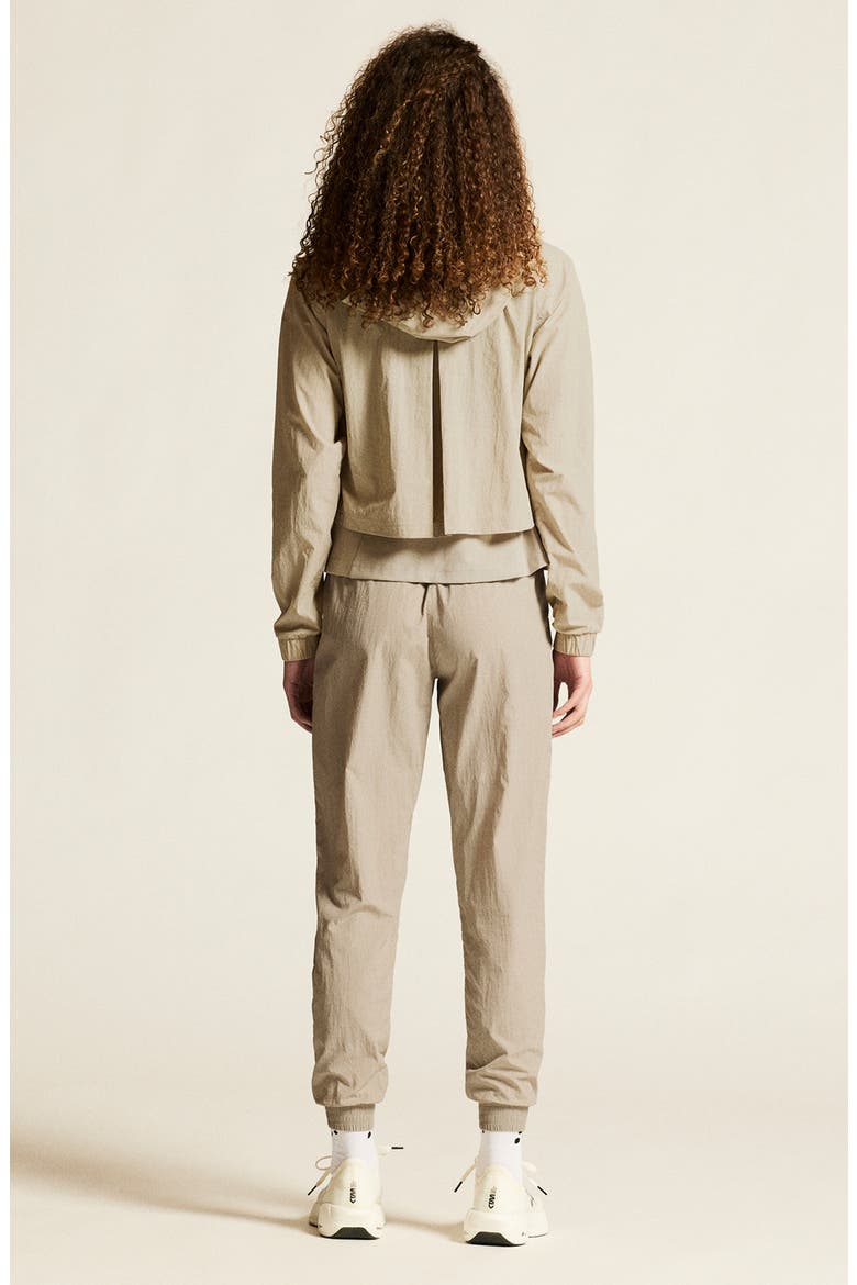 Join Wind Joggers, Alternate, color, HAY