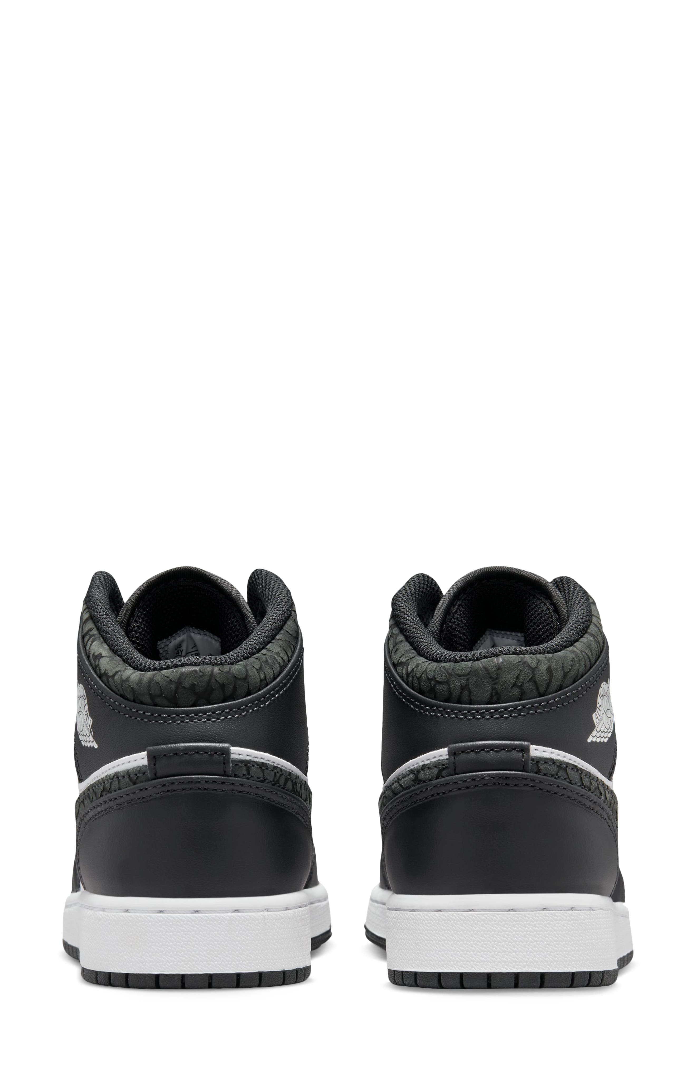 Jordan Nike Jordan Air Jordan 1 Mid SE Basketball Shoe, Alternate, color, 