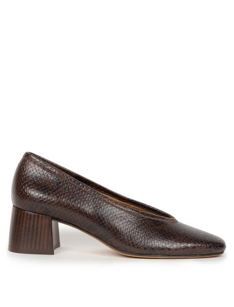 Carolyn Pump