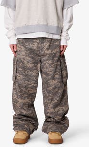 mnml Mega Baggy Cargo Pants