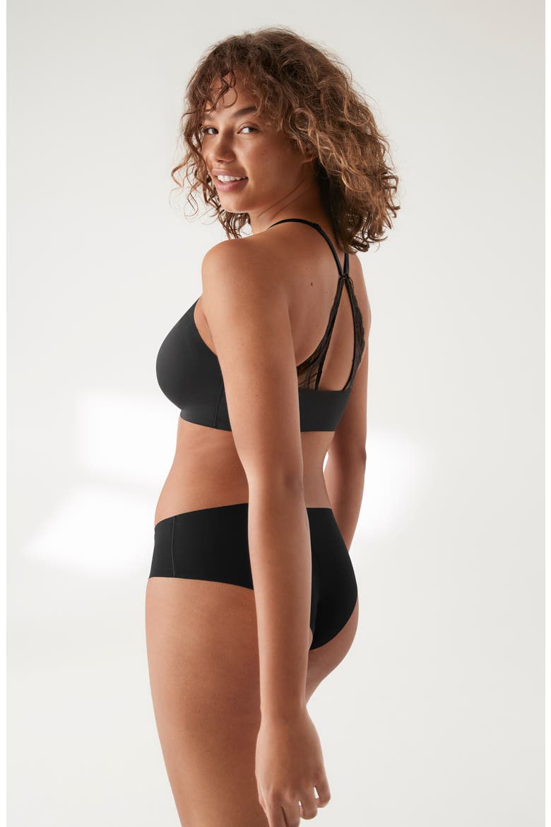 True Body Boost Triangle Lace Convertible Strap Bra, Alternate, color, BLACK