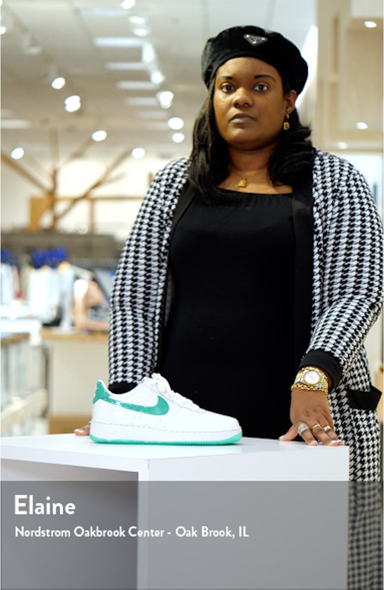 Air Force 1 '07 Premium Basketball Sneaker, sales video thumbnail