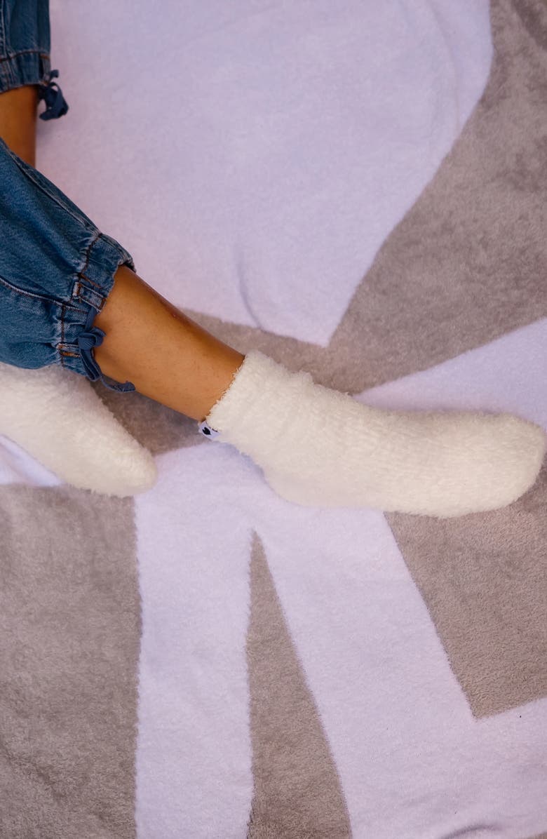 Little Giraffe Dolce Slouchy Lounge Socks, Alternate, color, Cream