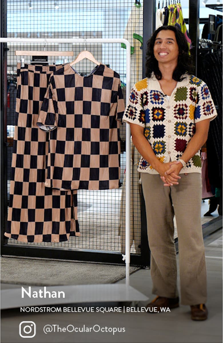 Grunge Girl Plissé Top & Maxi Skirt Set, sales video thumbnail