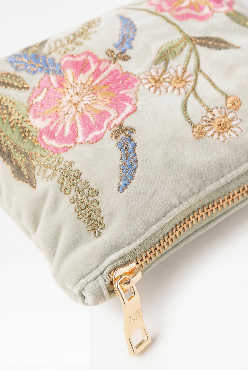 Elizabeth Scarlett Pressed Flowers Velvet Everyday Pouch, Alternate, color, Sage