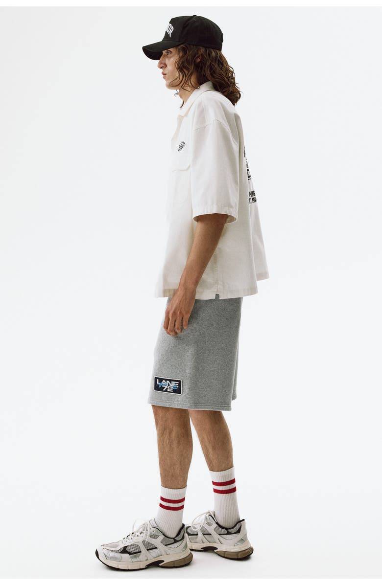 H&M Relaxed Fit Sweatshorts, Alternate, color, Gray Melange