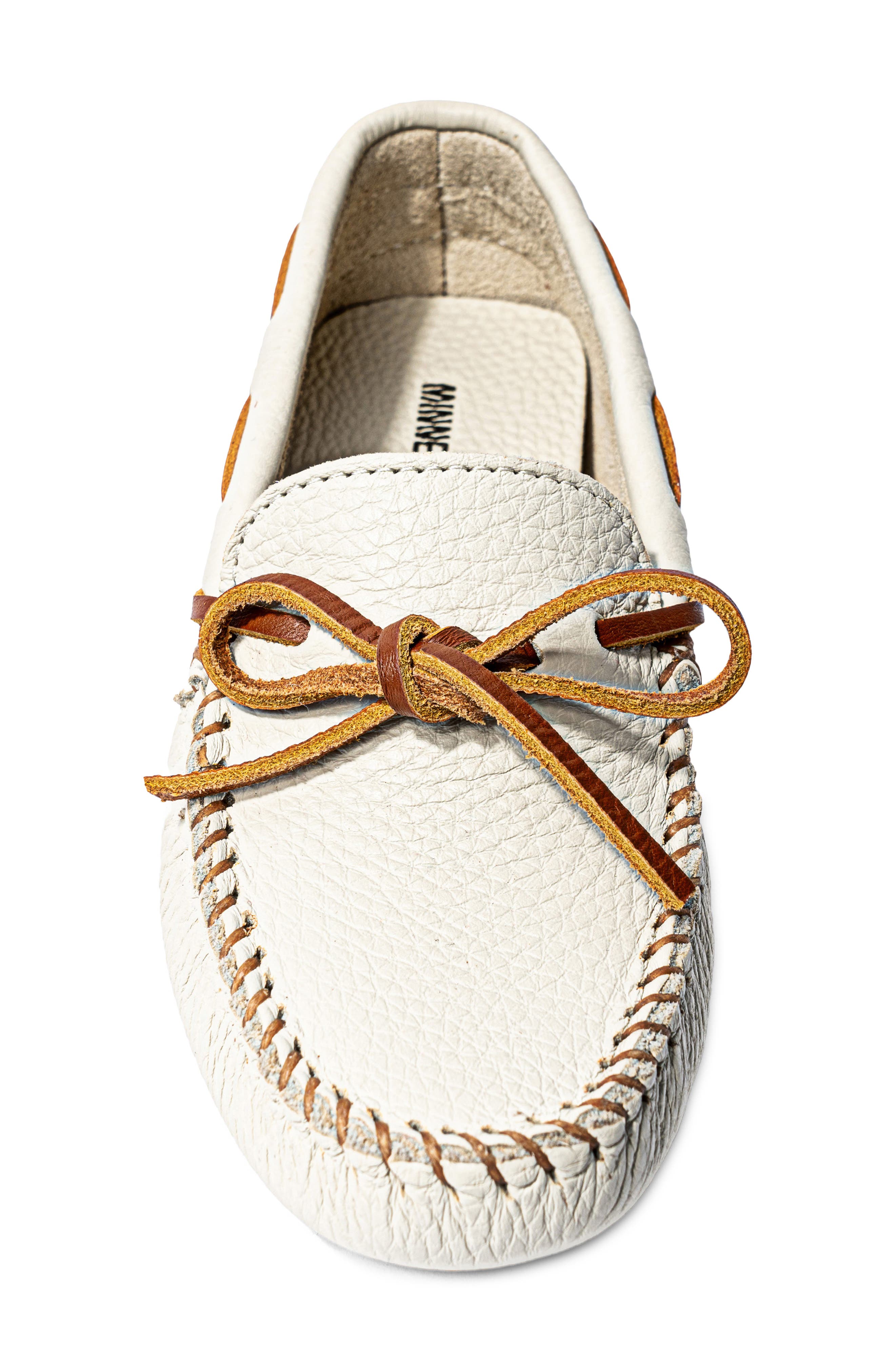 Minnetonka Classic Driving Shoe, Alternate, color, Off White