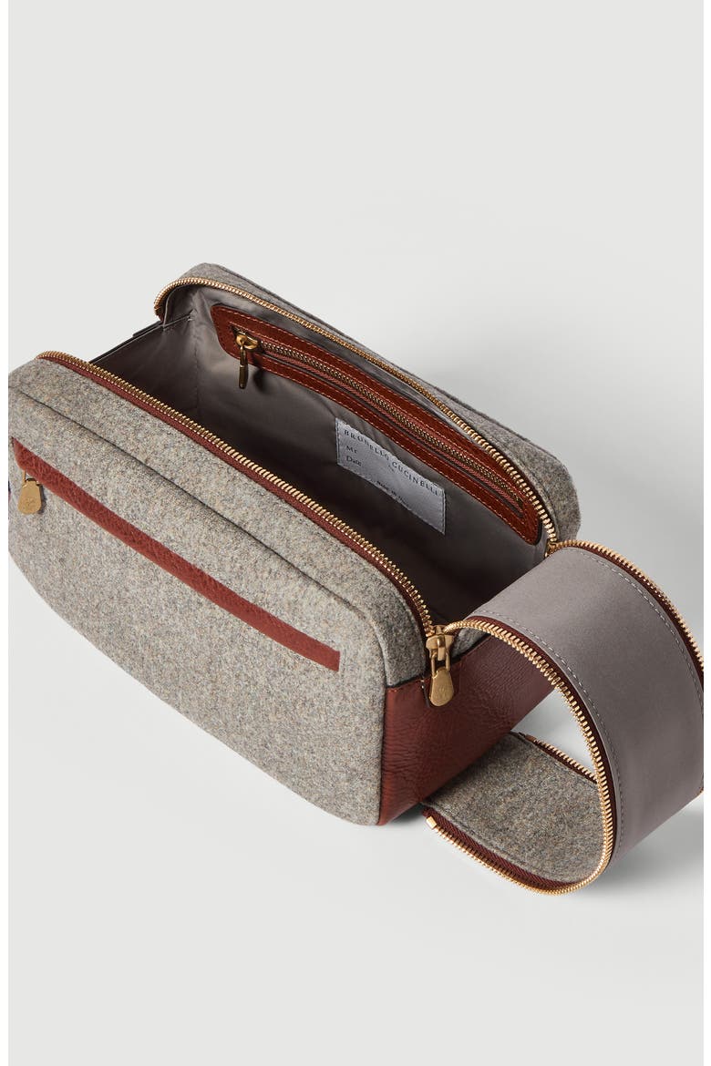 Virgin wool, alpaca and cashmere flannel beauty case with grained calfskin inserts and double zipper, Alternate, color, Leather