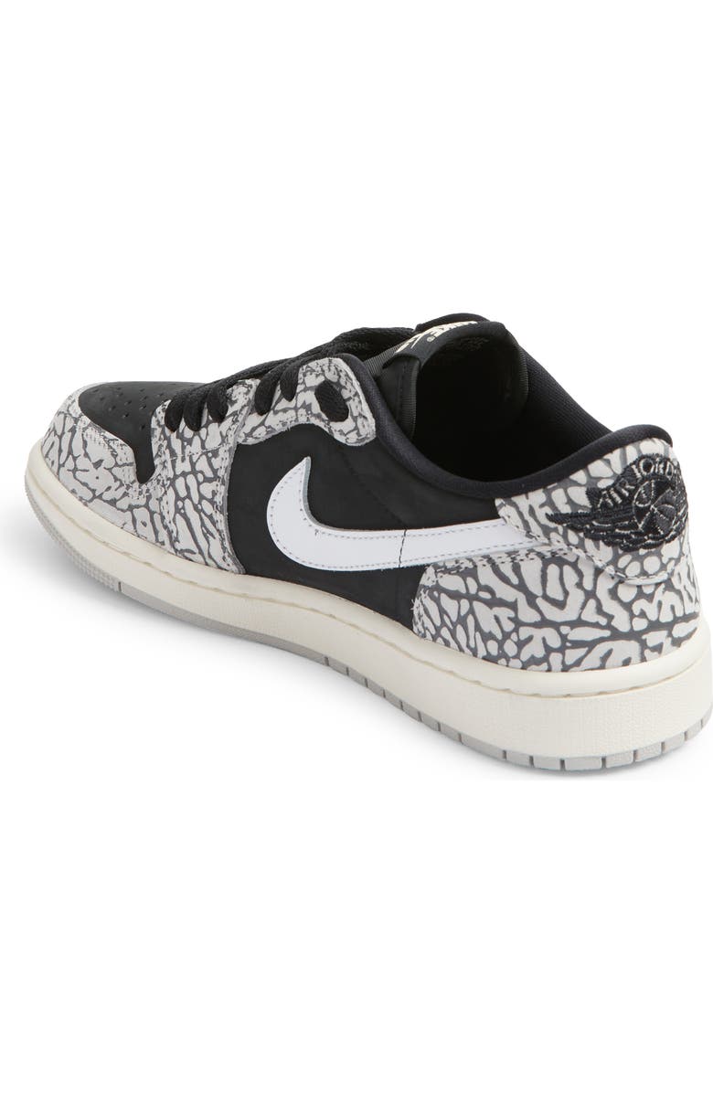 Nike Air Jordan 1 Retro Low OG Sneaker, Alternate, color,