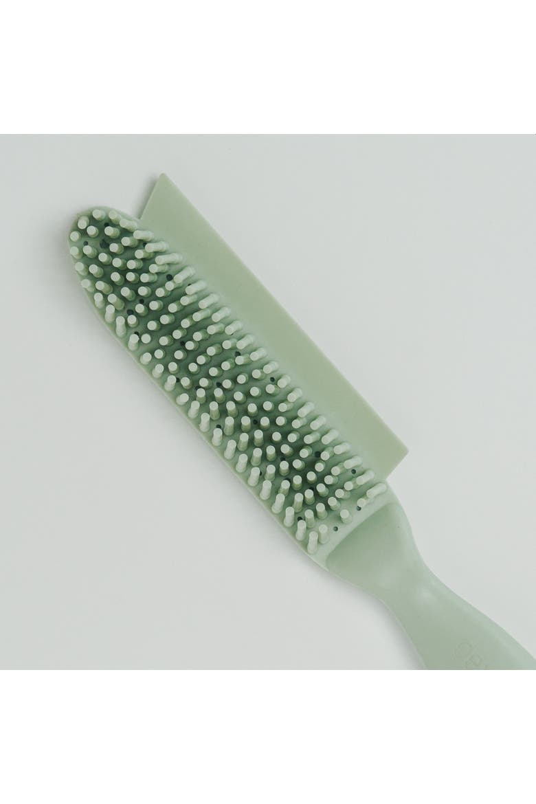 Pet Dry & Wet Grooming Brush, Sage Green, Dog & Cat Grooming Tool, Alternate, color, Green