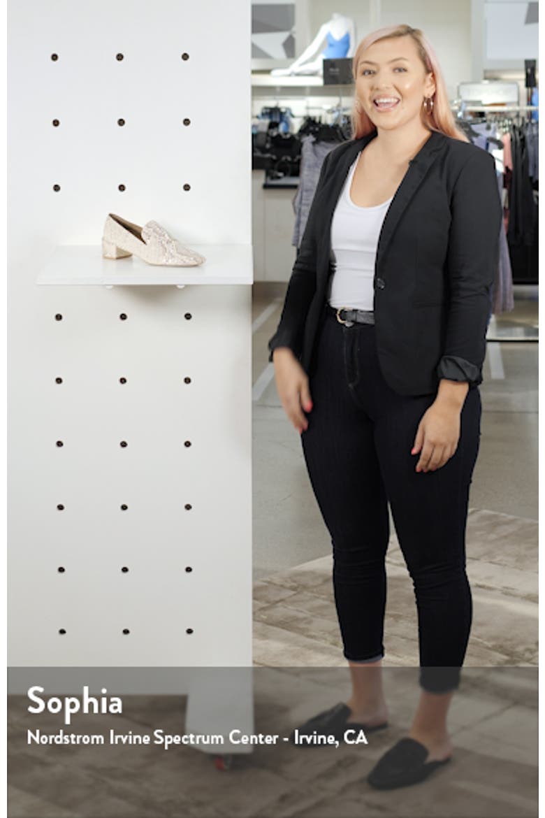 Tillie Flat video