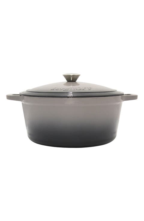 International 7-Quart Cast Iron Round Covered Dutch Oven