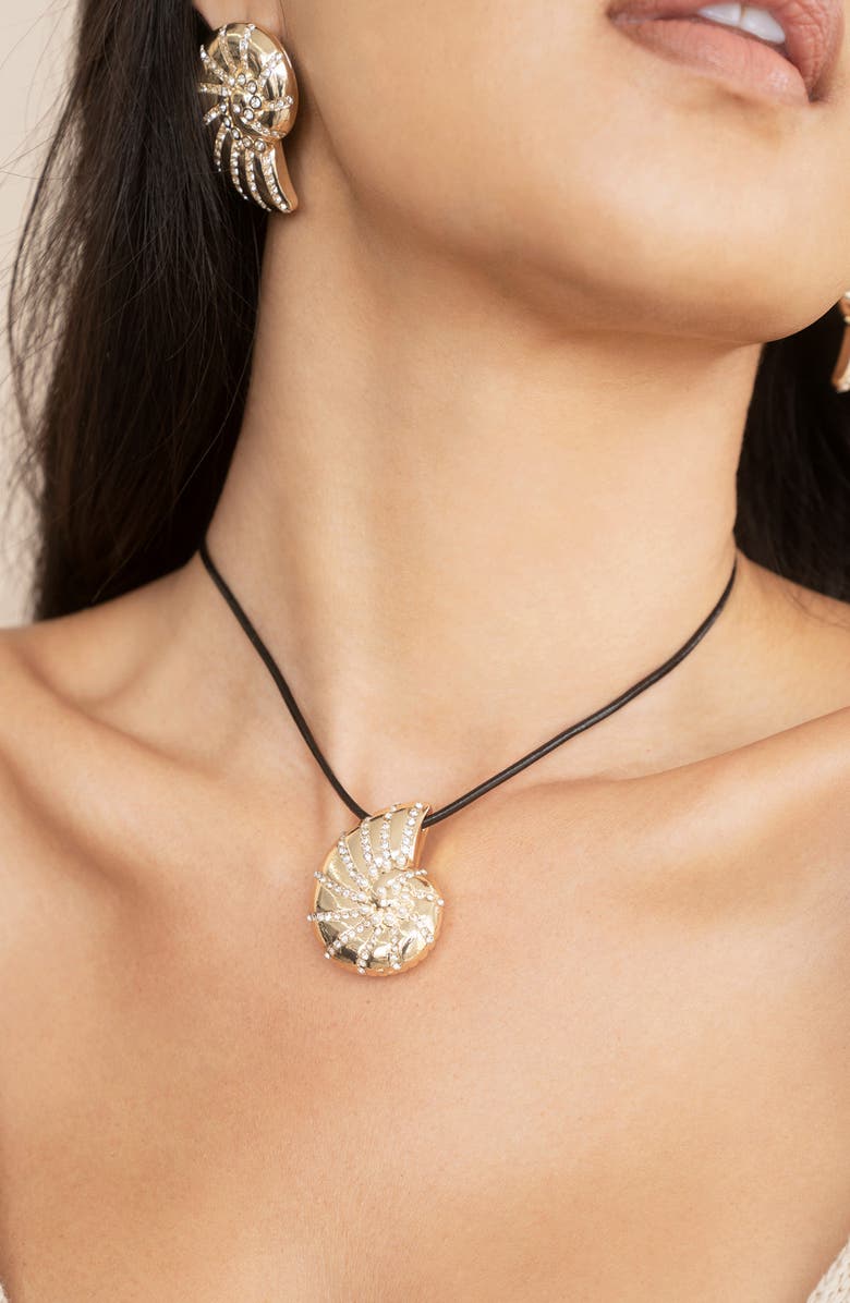 Ettika Shell Statement Stud Earrings, Alternate, color, Gold