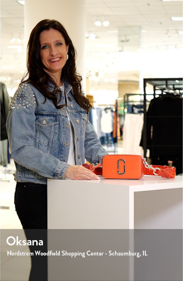 The Bicolor Snapshot Bag, sales video thumbnail