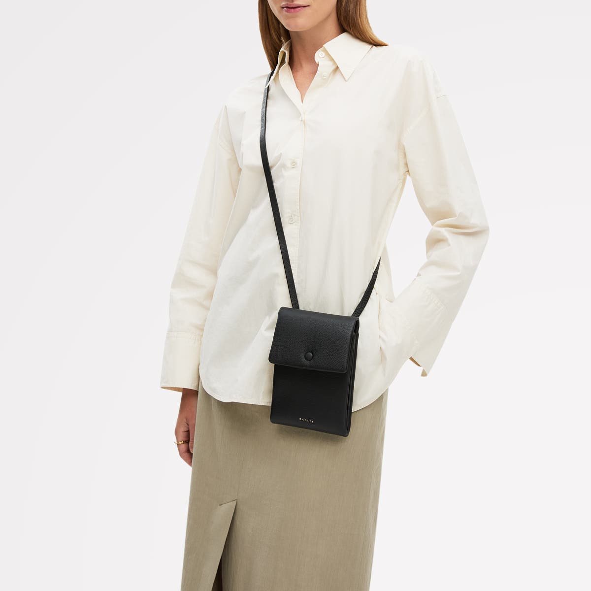 Radley Mallow Street Medium Phone Crossbody Bag, Alternate, color, Black