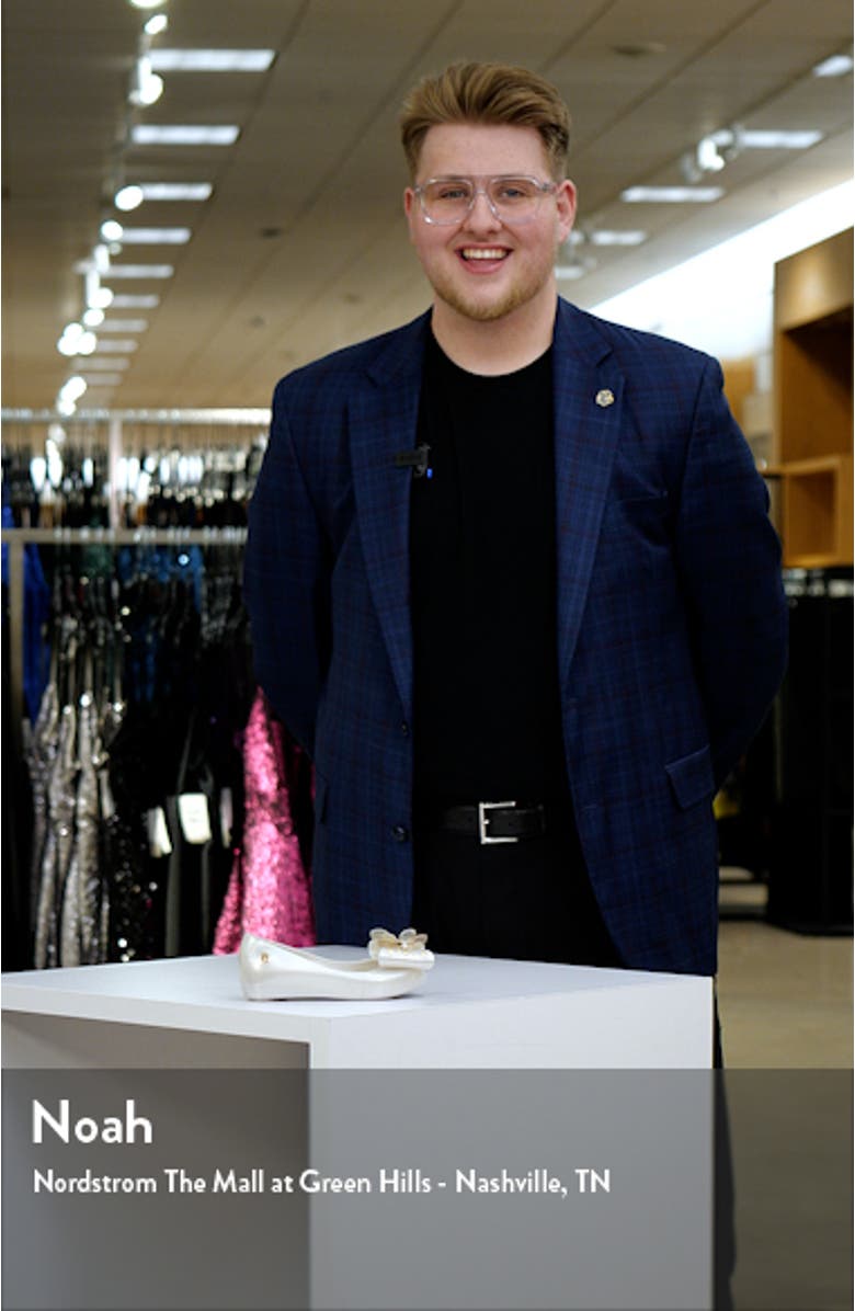 Kids' Mini Ultragirl Star II Flat, sales video thumbnail