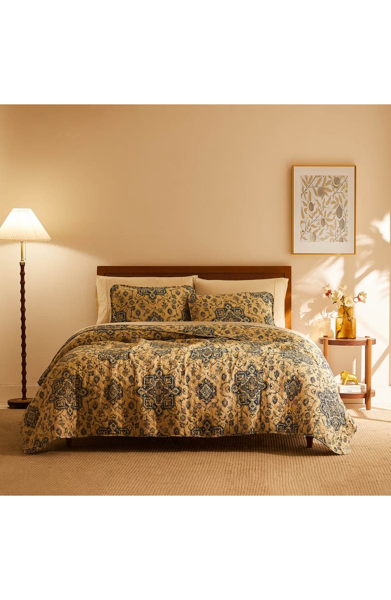 SOUTHSHORE FINE LINENS Persia Quilt & Sham Set, Alternate, color, Indigo