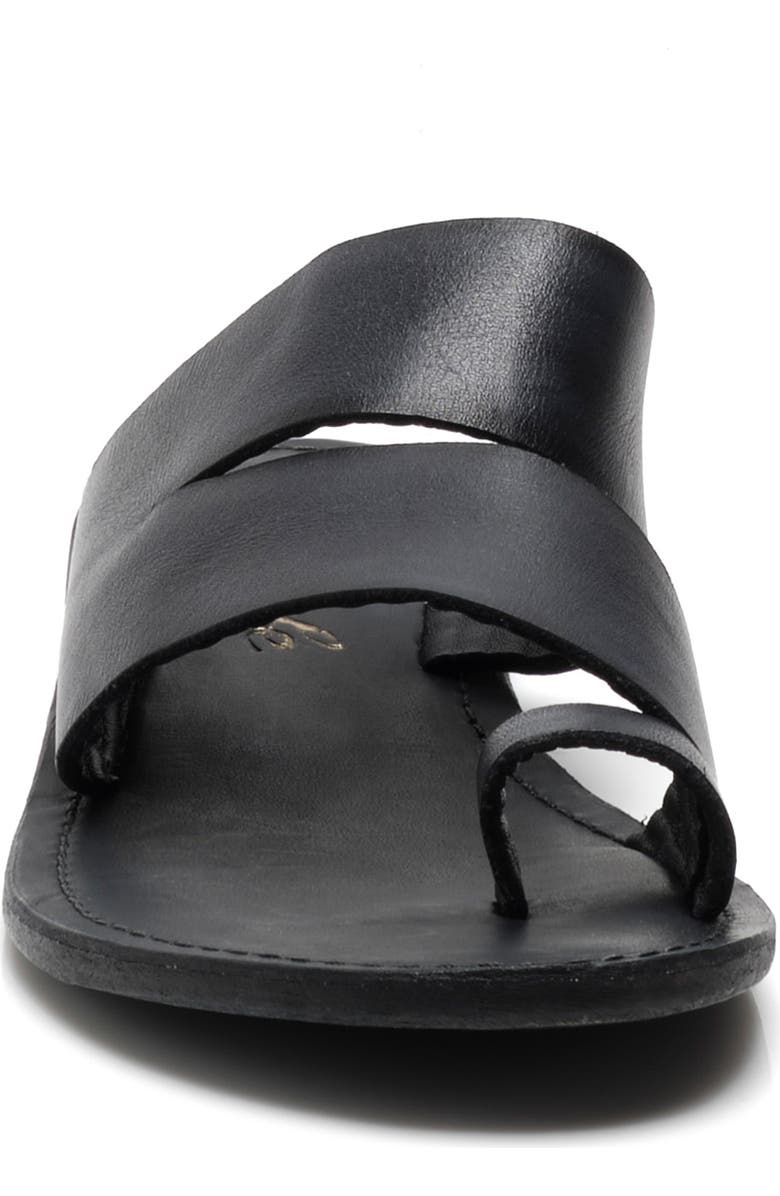 Free People Abilene Toe Loop Sandal, Alternate, color, Washed Black