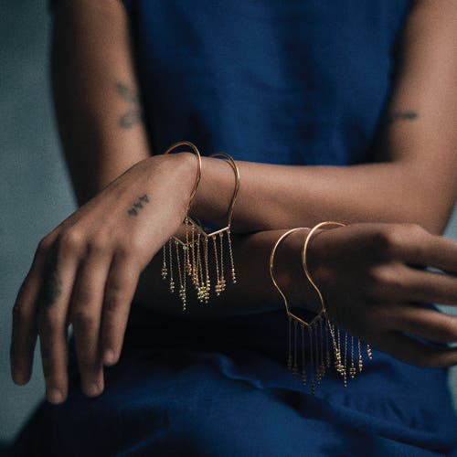 Dhwani Bansal Silsila Bracelet In Gold