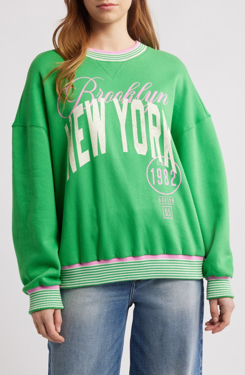 Vinyl Icons Brooklyn Graphic Sweatshirt, Main, color, 