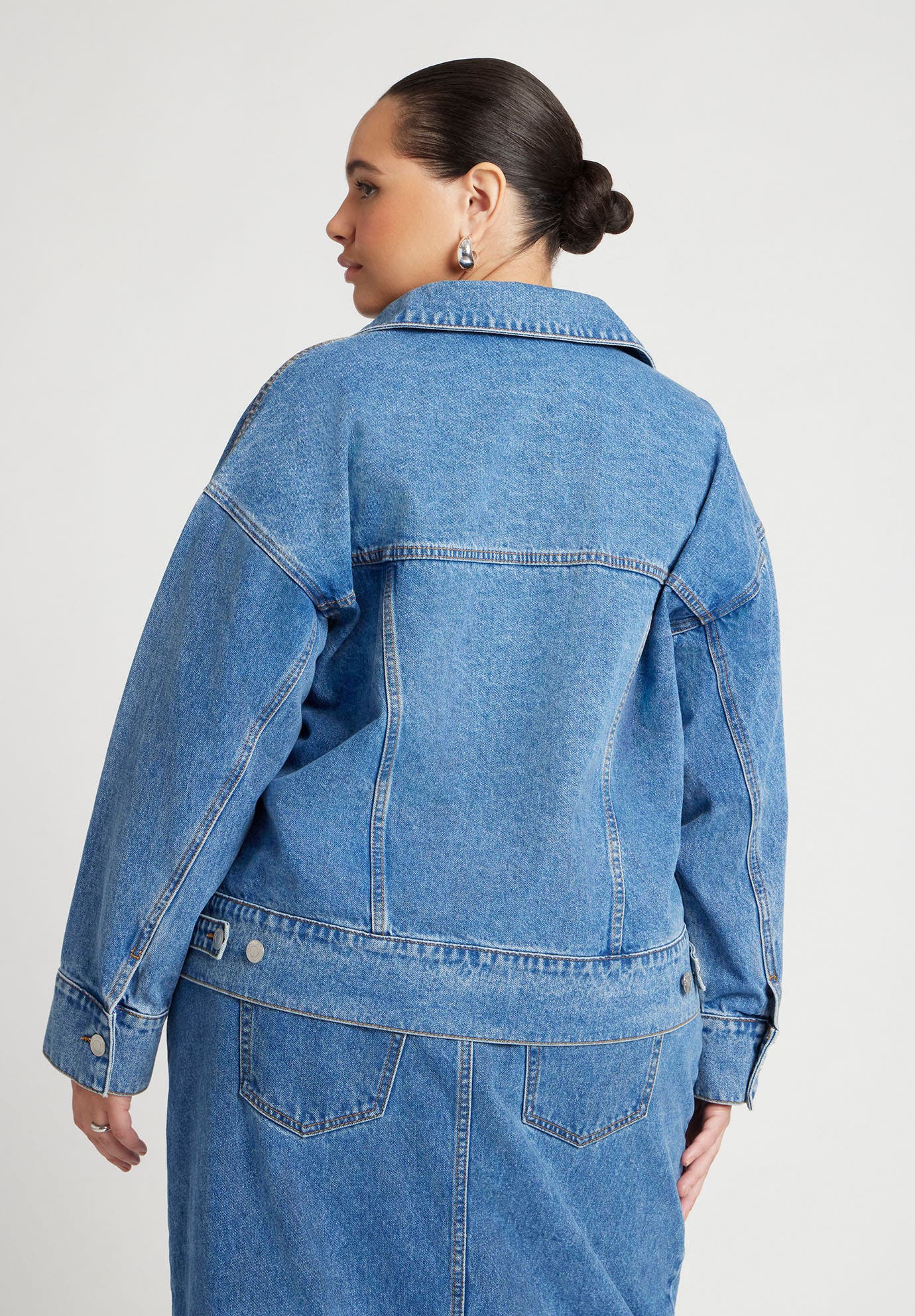 Denim Jacket With Cinched Waist - image 2