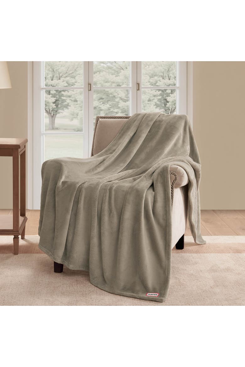 Coco Flannel Throw Blanket, Alternate, color, Island Fossil Brown