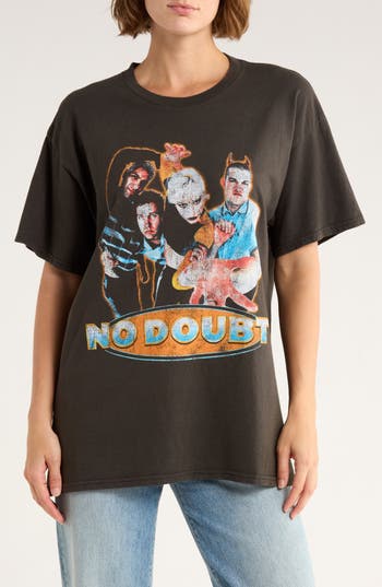 Merch Traffic No Doubt Flaming Logo Graphic T-shirt In Black