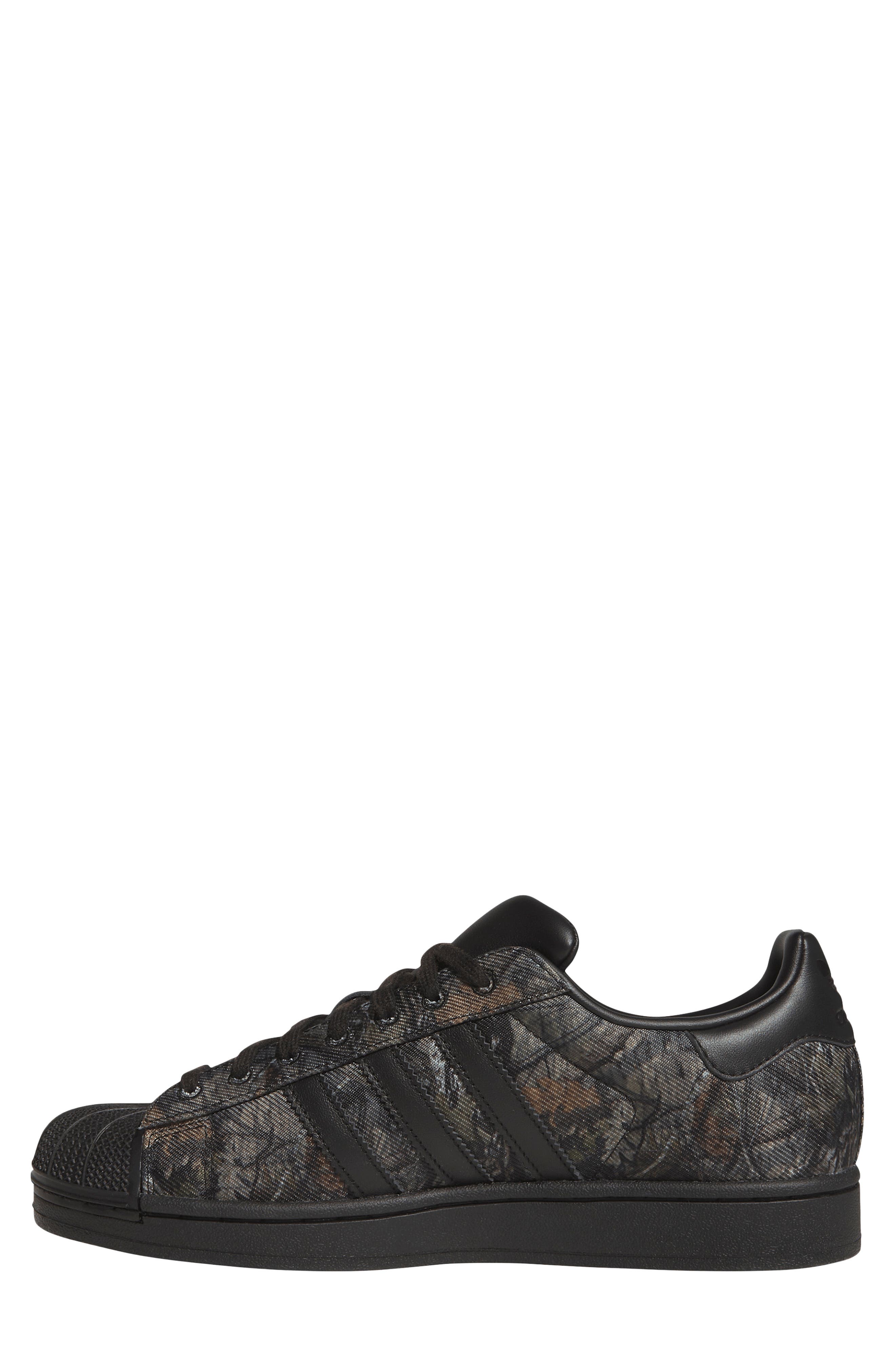 Gender Inclusive Superstar II Mossy O Sneaker, Alternate, color, CORE BLACK/ KHAKI/ GUM