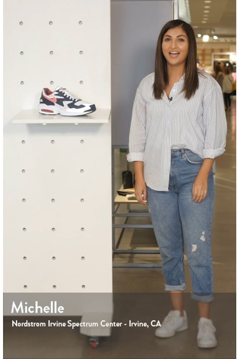 Air Max2 Light Sneaker video