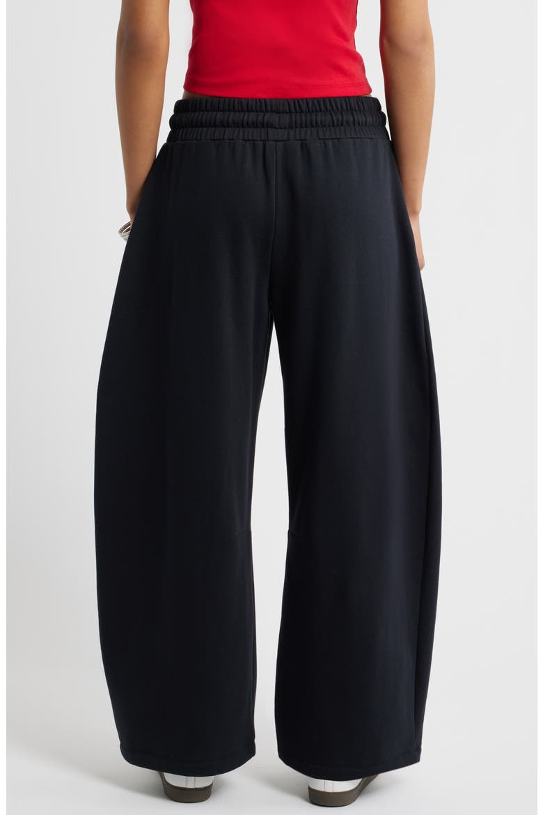 Barrel Leg Fleece Sweatpants, Alternate, color, BLACK