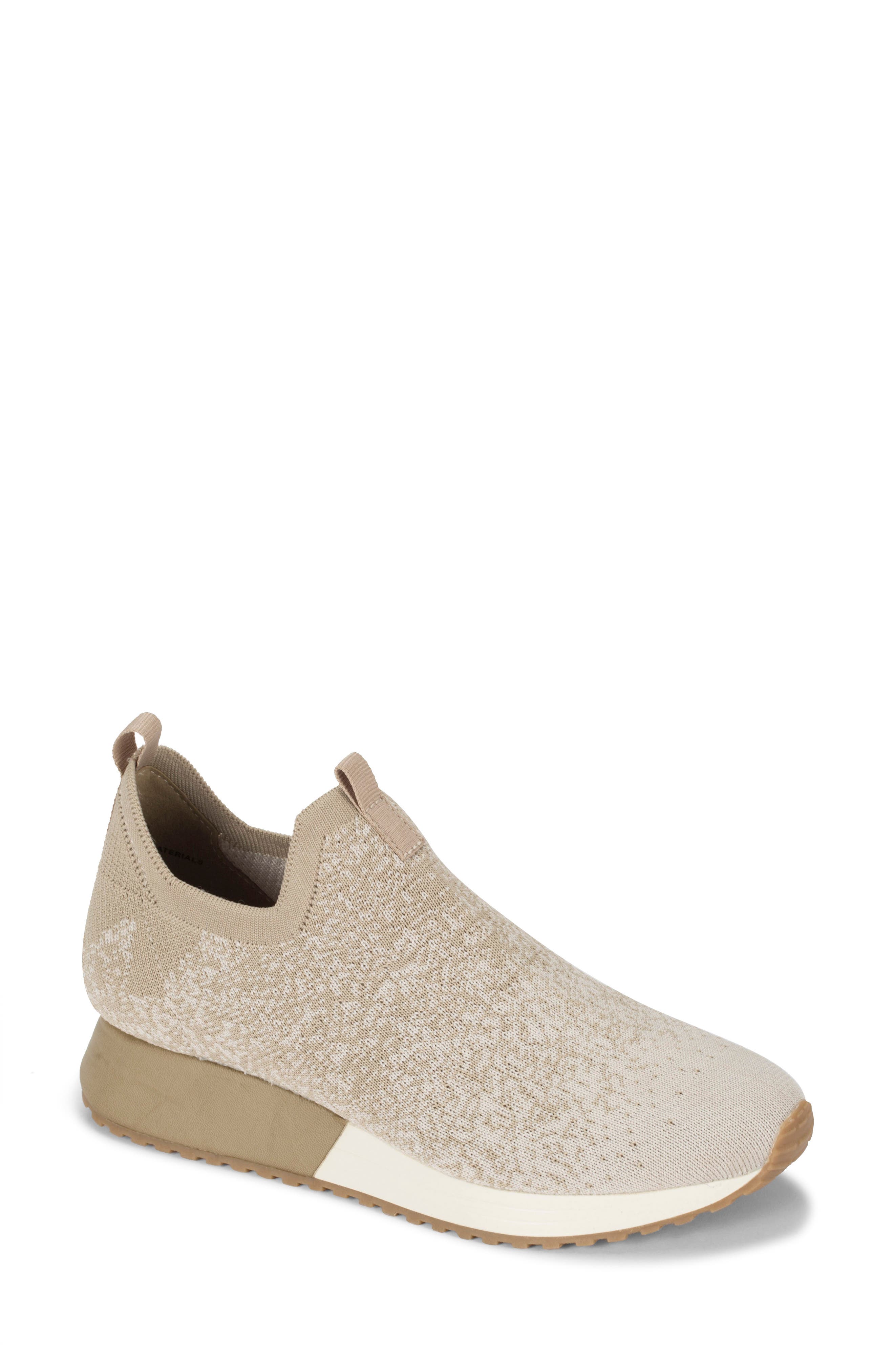 BARETRAPS Pringer Knit Slip-On Sneaker