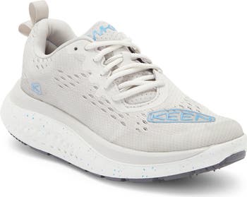 WK400 Walking Sneaker
